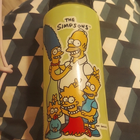Wow! 1990 simpsons deadstock! Epic vibrant print on large neon green water btl. - Picture 1 of 3